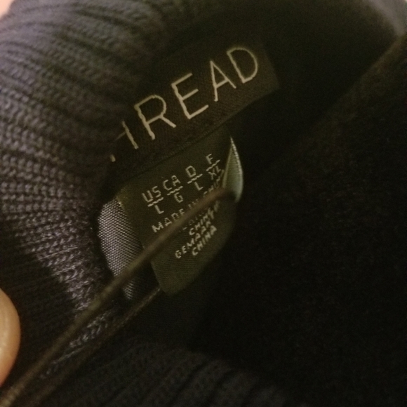 En Thread Bomber Jacket - Picture 2 of 4